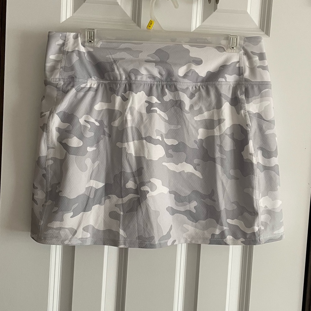 Avia Athletic Skort with Pockets—Medium 8-10